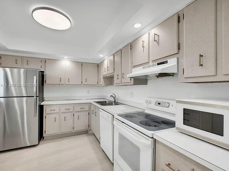 200 Ocean Trail Way #1108 — Photo 3
