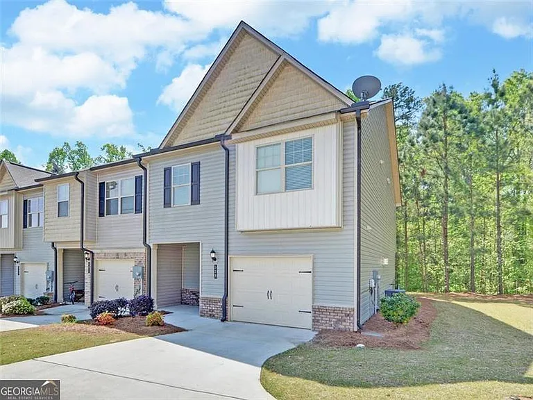 329 Turtle Creek Dr — Photo 2