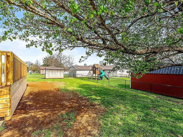 400 Newman Way — Photo 37