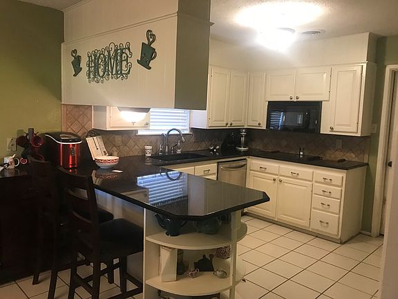 5th image of 3944 Dumont Dr