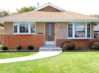 8832 Meade Ave, Oak Lawn, IL 60453