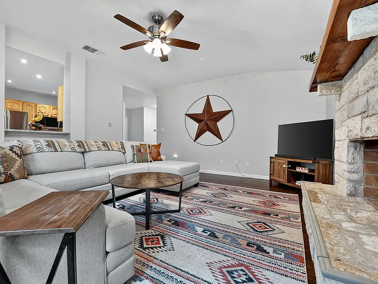 14906 Foy Dr — Photo 4