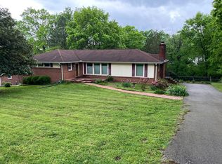 921 Deervale Dr, Nashville, TN 37217