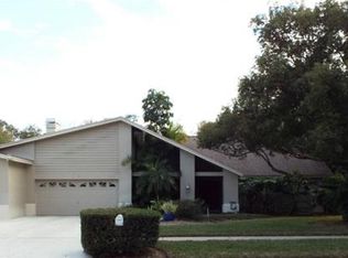 512 Old Grove Dr, Lutz, FL 33548
