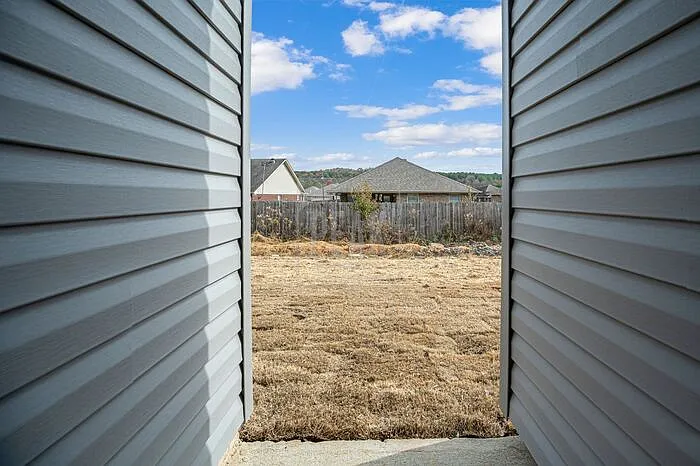 490 Woodland Cir — Photo 37