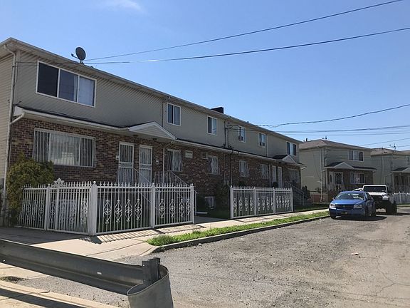 2nd image of 11532 Marsden St