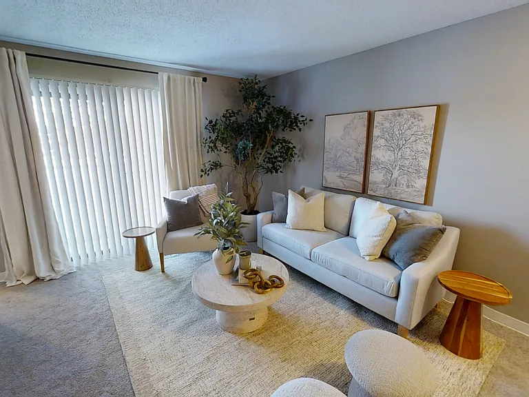 Pebble Point Apartments — Photo 3