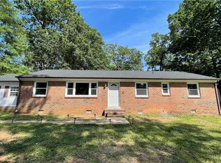 2208 Judes Ferry Rd, Powhatan, VA 23139