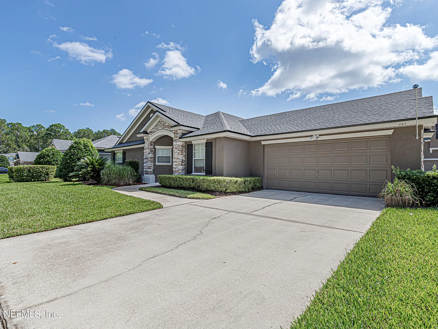 2 bed, 2.0 bath, 1385 sqft, $2,000 — Photo 3