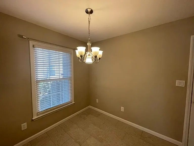 2508 Deanwood Dr — Photo 12