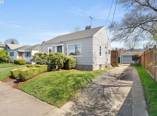 1326 SE 49th Ave, Portland, OR 97215