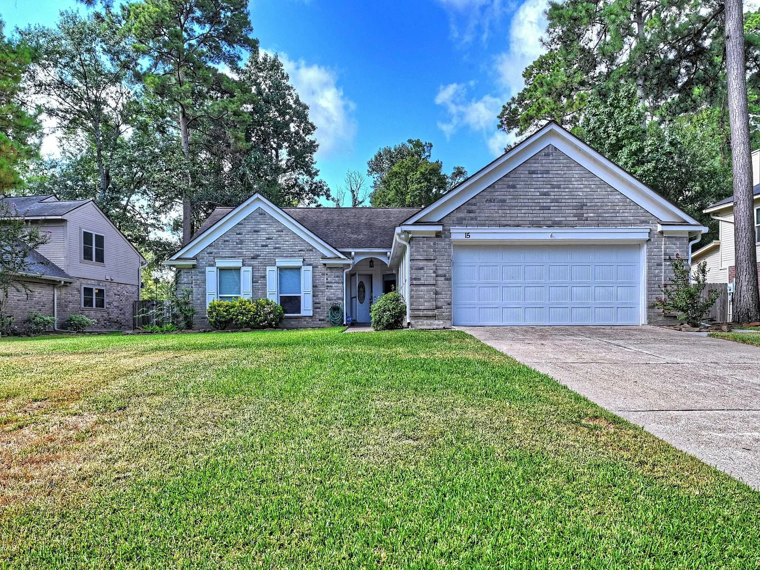 4 bed, 2.0 bath, 1960 sqft, $2,500 — Photo 2