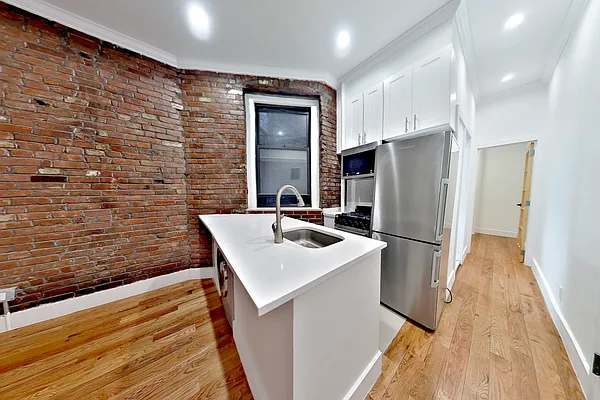 Rented by REAL New York | media 10