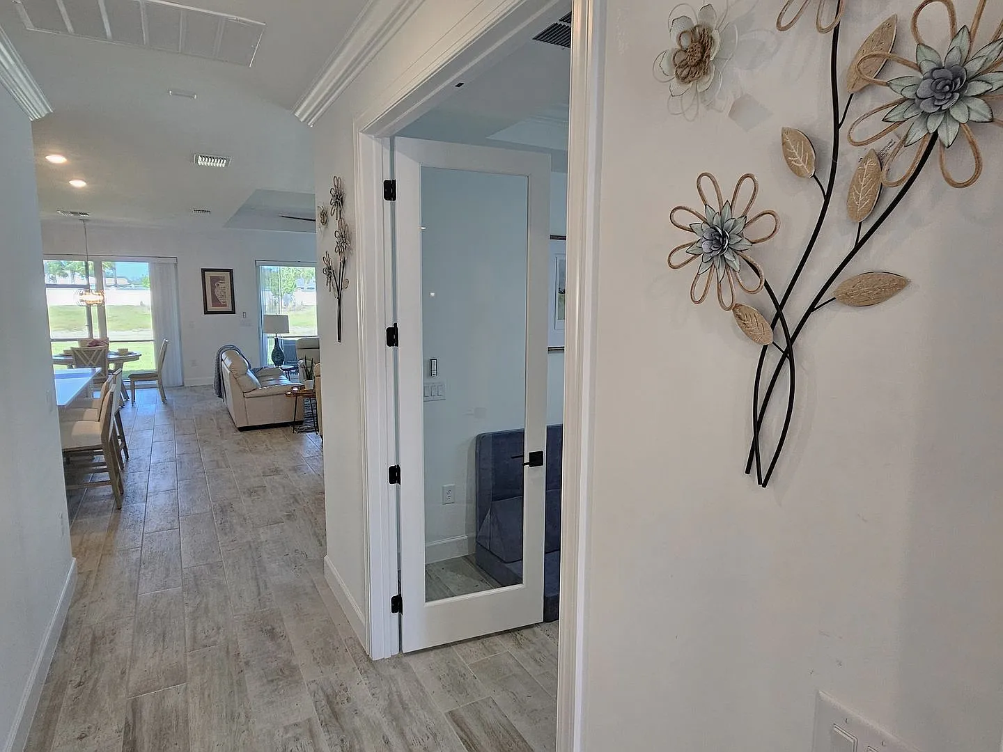 New Construction Seasonal Short-Term 3 Bedroom 2 Bathroom with a Bonus Room in Legacy Groves! — Photo 4