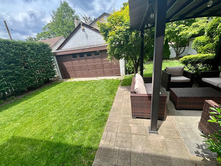 36 Lowell St — Photo 14