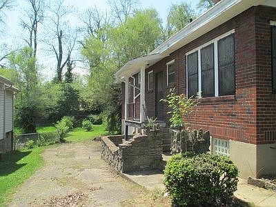 3rd image of 3939 Odin Ave