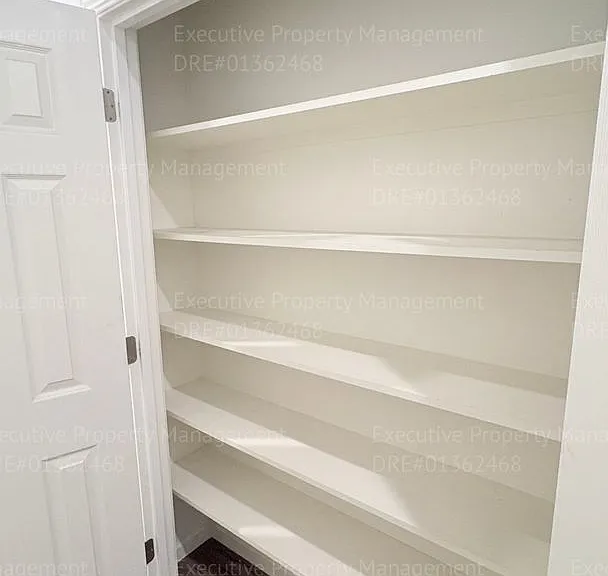 8905 Cadbury Dr — Photo 24