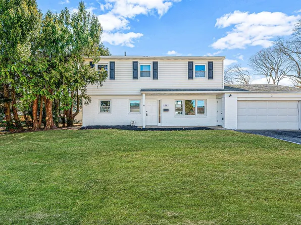 28 Beverly Road, South Farmingdale, NY 11735