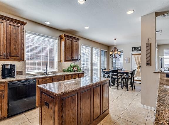 4th image of 1381 Kirkwood Ln