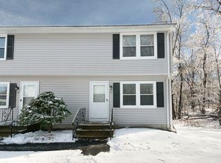 270 Sunderland Rd APT 73, Worcester, MA 01604