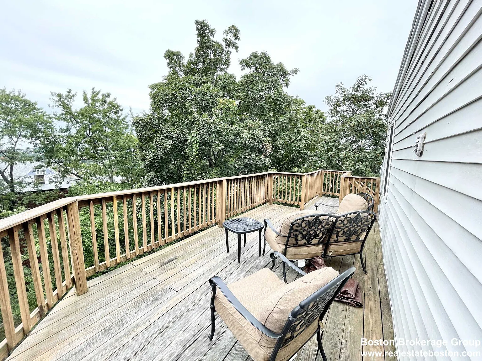 4 bed, $6,800 — Photo 1