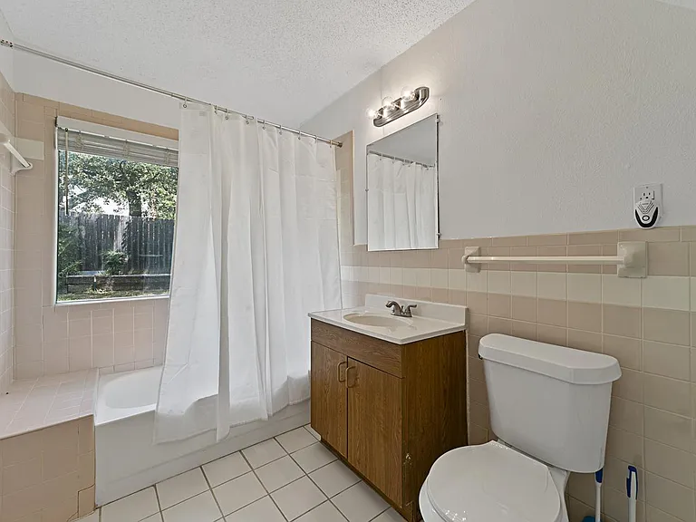 7209 Ellis Rd — Photo 19