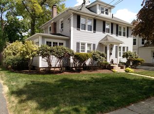 25 Highland St, Longmeadow, MA 01106