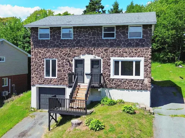 36 Regal Rd, Dartmouth, NS B2W 4H6