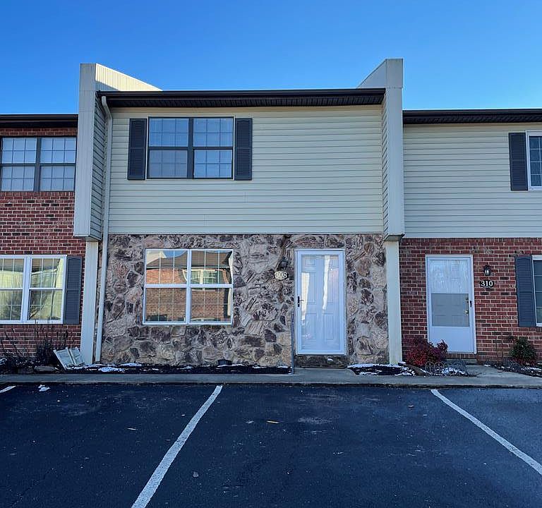 1st image of 308 Northwinds Dr #8