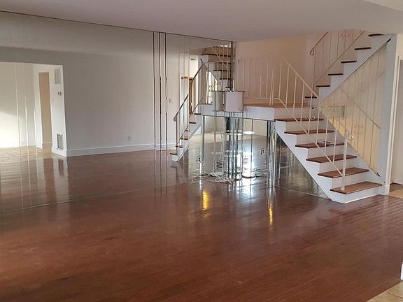 3rd image of 142 Ada Dr