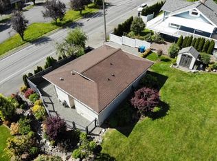 2836 W Mercer Way, Mercer Island, WA 98040