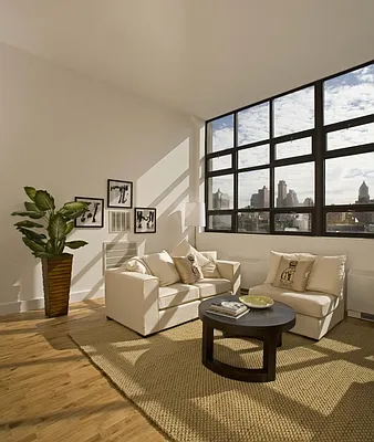 Sold by MNS | media 10