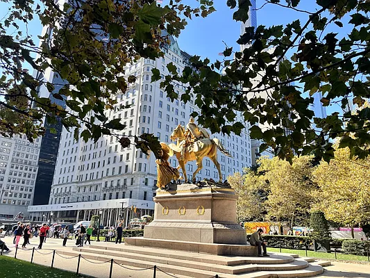 Rented by Coldwell Banker Warburg | media 12