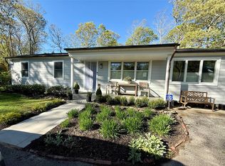 11 Post Xing, East Quogue, NY 11942