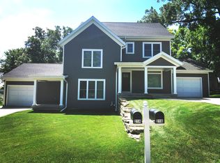 214 Mineral St #1, Mineral Pt, WI 53565