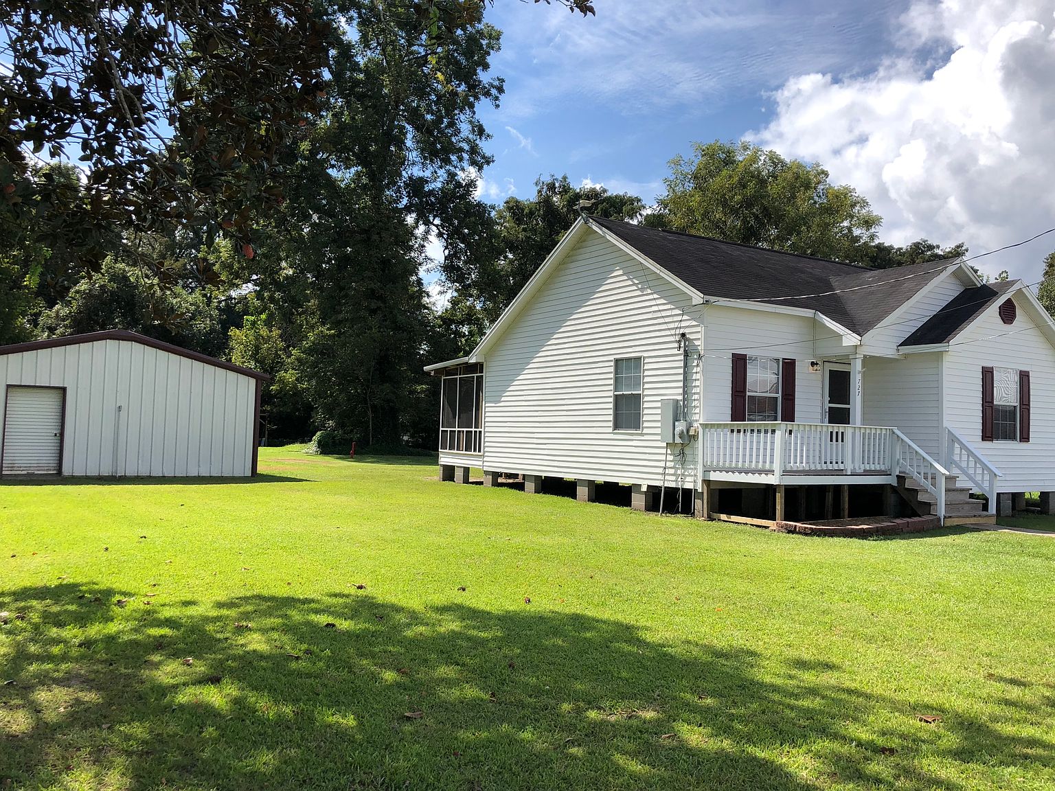 727 Front St, Krotz Springs, LA 70750 Zillow