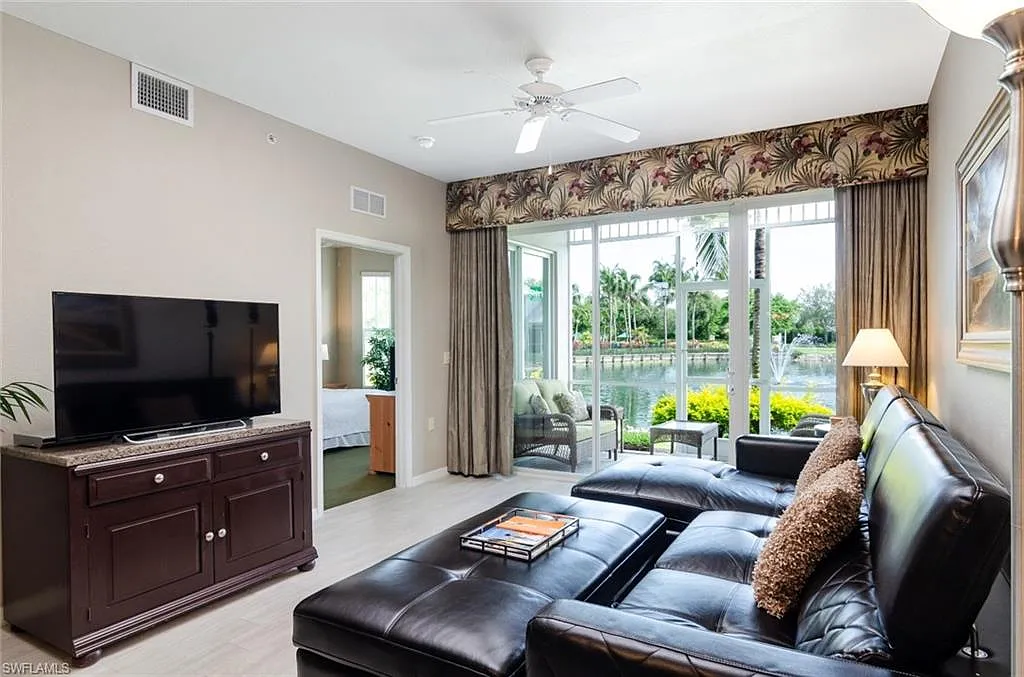 3 bed, 2.0 bath, 1454 sqft, $10,395 — Photo 2