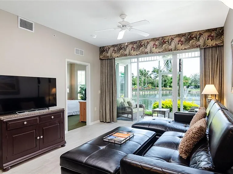 7920 Mahogany Run Ln #1011 — Photo 2