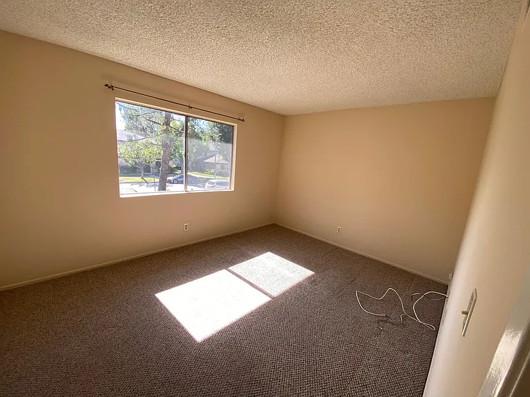2059 Avenida Vista Delmonte #3 — Photo 9