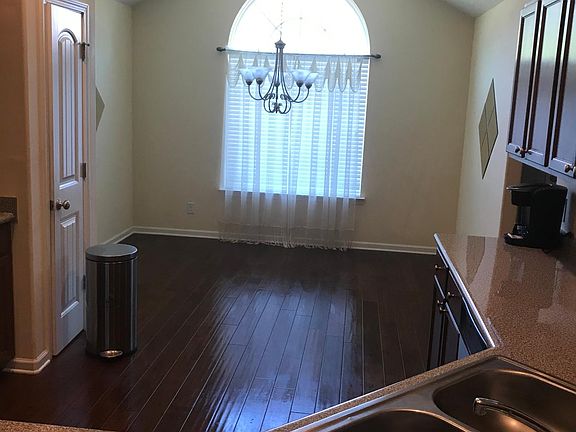5th image of 145 Savina Dr