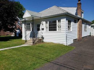 21 Hudson Ave, Colonie, NY 12205
