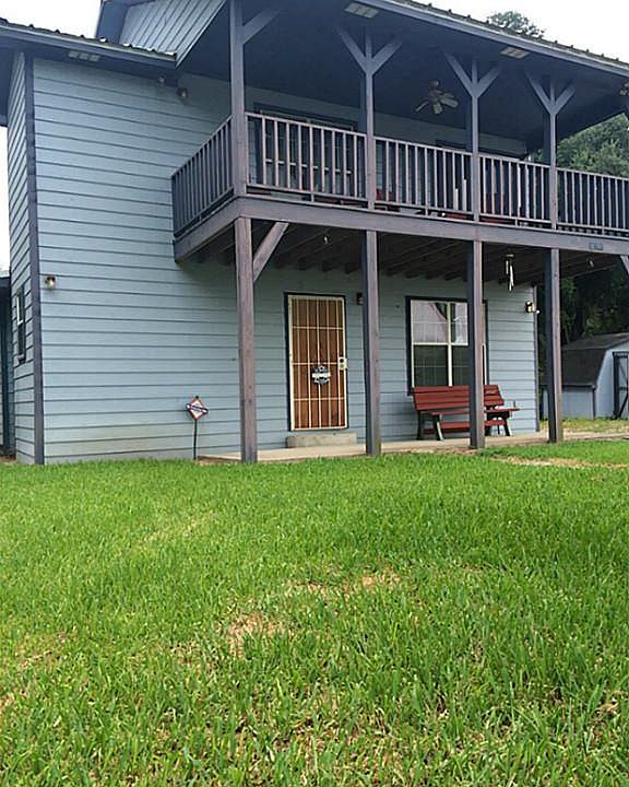 1st image of 20538 Lake Forest Dr W