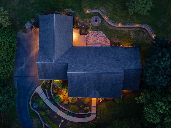 4th image of 120 Rexmont Rd