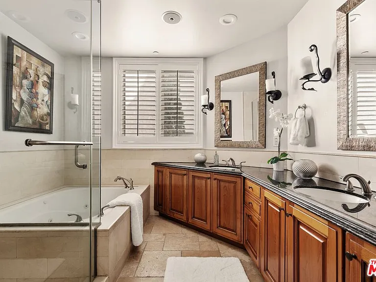 1610 Camden Ave #101 — Photo 22