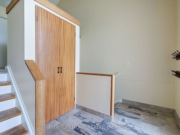 4th image of 116A Church St