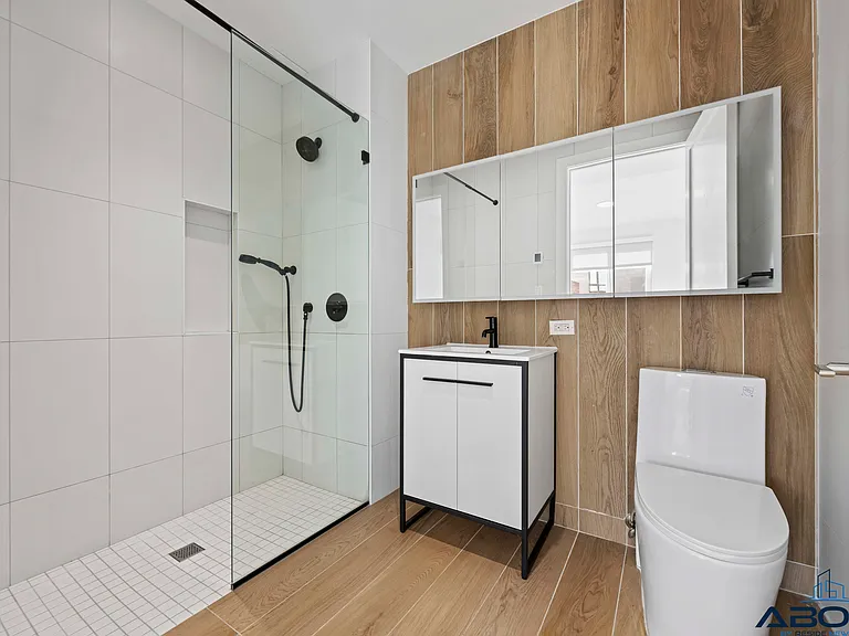 100 Lenox Rd #7J — Photo 13