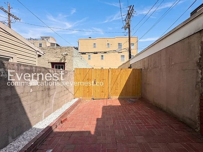 1631 S Charles St — Photo 28