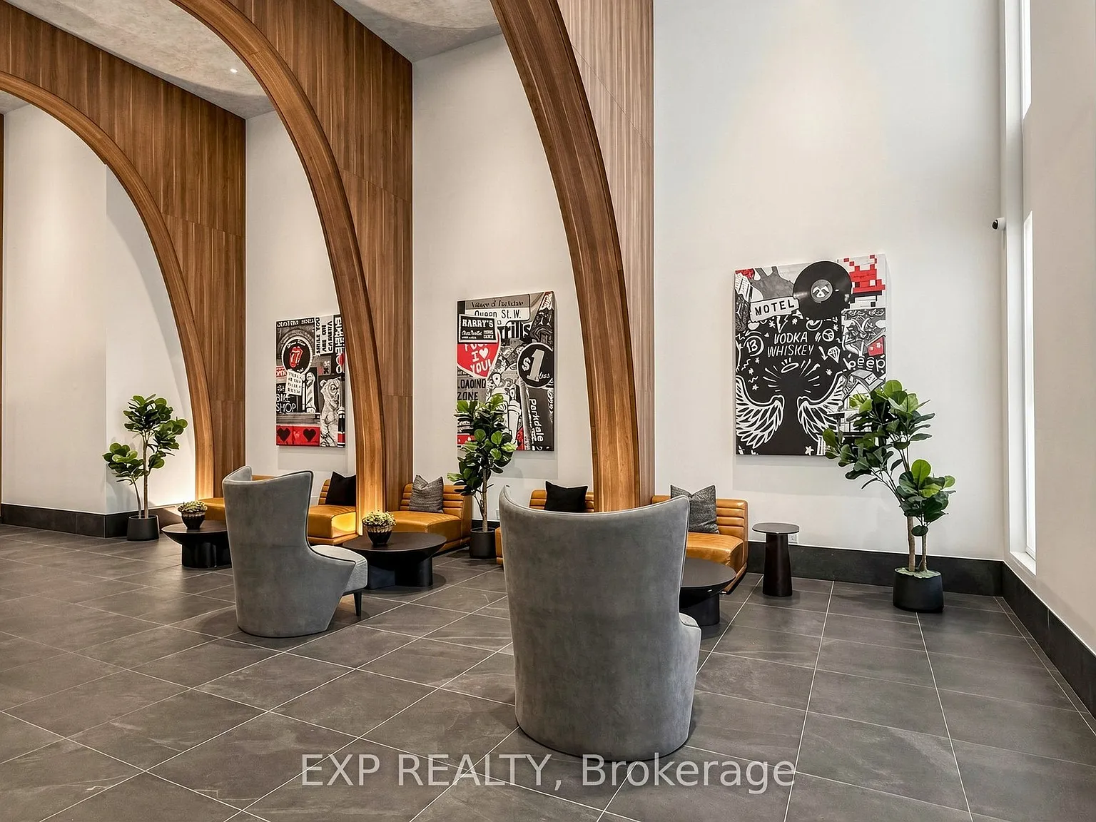 2 bed, $2,950 — Photo 1