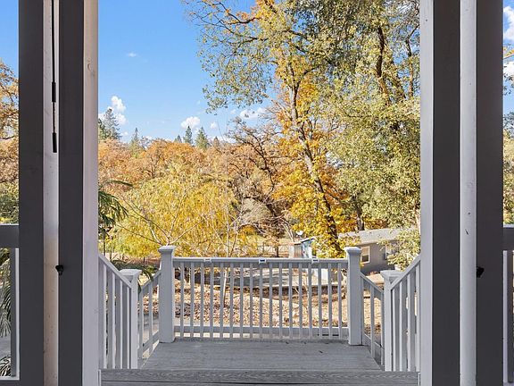 5th image of 15385 Neils Rd