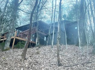 332 Purple Finch Rd, Brevard, NC 28712